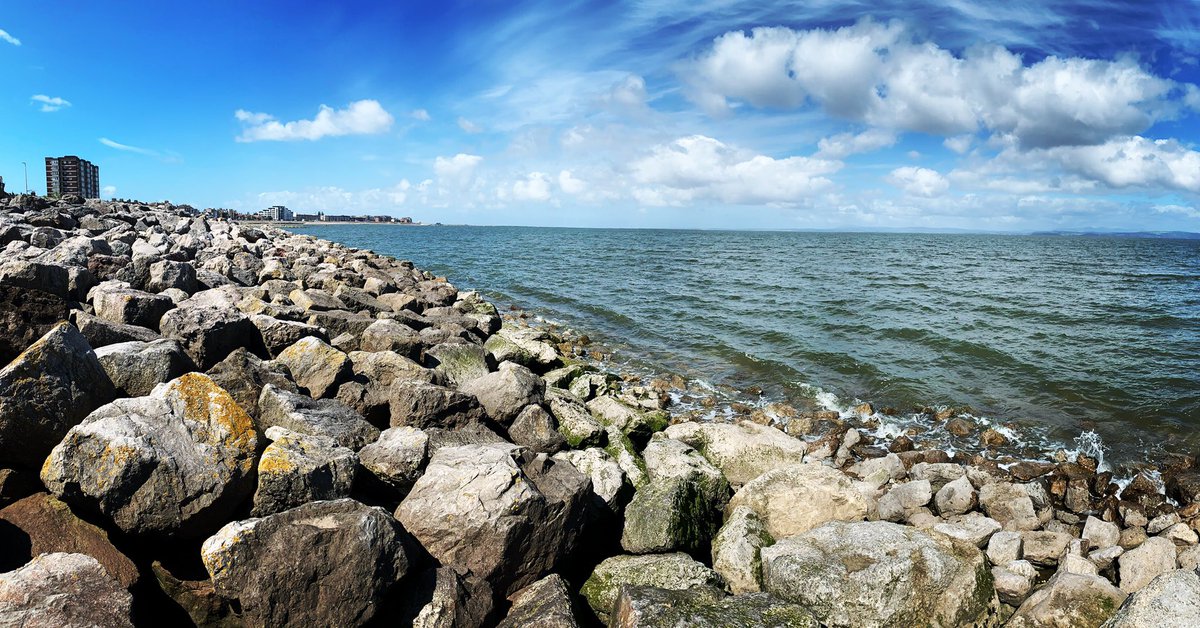 Morecambe..... Sun, Sea &amp; certainly on the up! A great place to live &amp; work. ☀️

yesmove.co.uk

#morecambe #seaside #estateagent #movehome #property