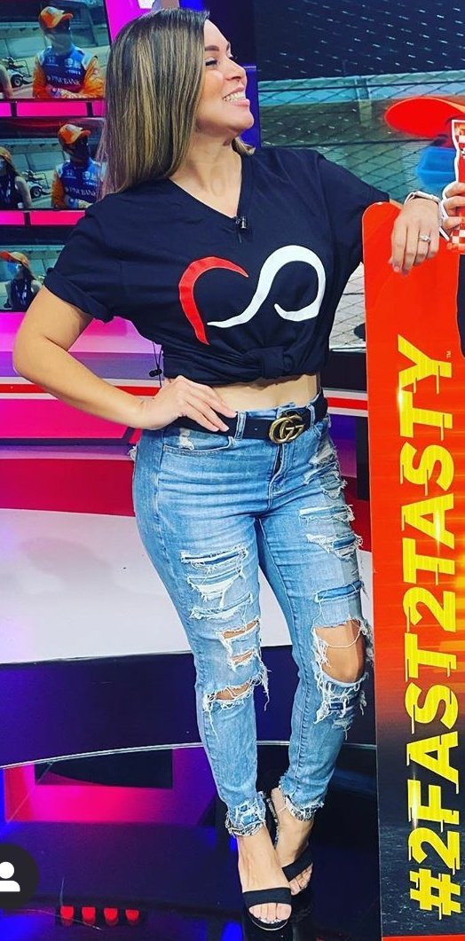 fuckingwatcher's tweet photo. Que rica zorrota 🤤 https://t.co/VhgRfhuspK