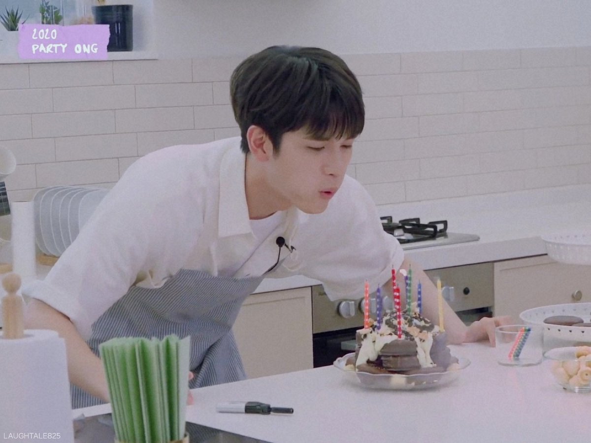 laughtale825's tweet photo. Happy Birthday ❤️🎂
Always love &amp; support. 

#성우의_눈부신_26번째_여름
#PARTY_ONGday https://t.co/Yxbz17fxln