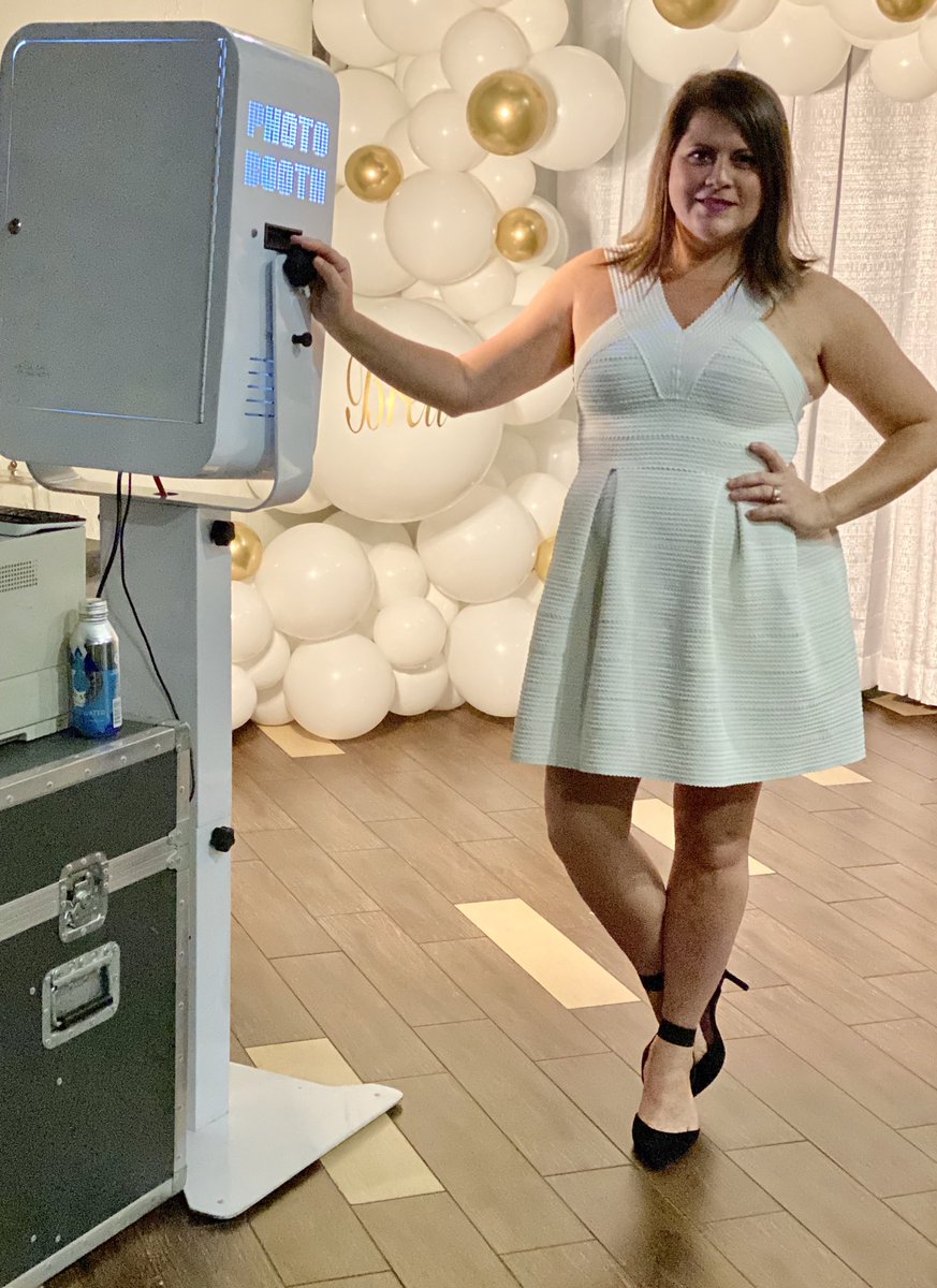 LUMIPOD's tweet photo. Never underestimate the power of a photo booth at your party. Think is only tomfoolery in front of a camera?
Think again. 
It is a whole production of the perfect backdrop, the perfect layout, the perfect customer service and more. https://t.co/x7mbqkuCZD