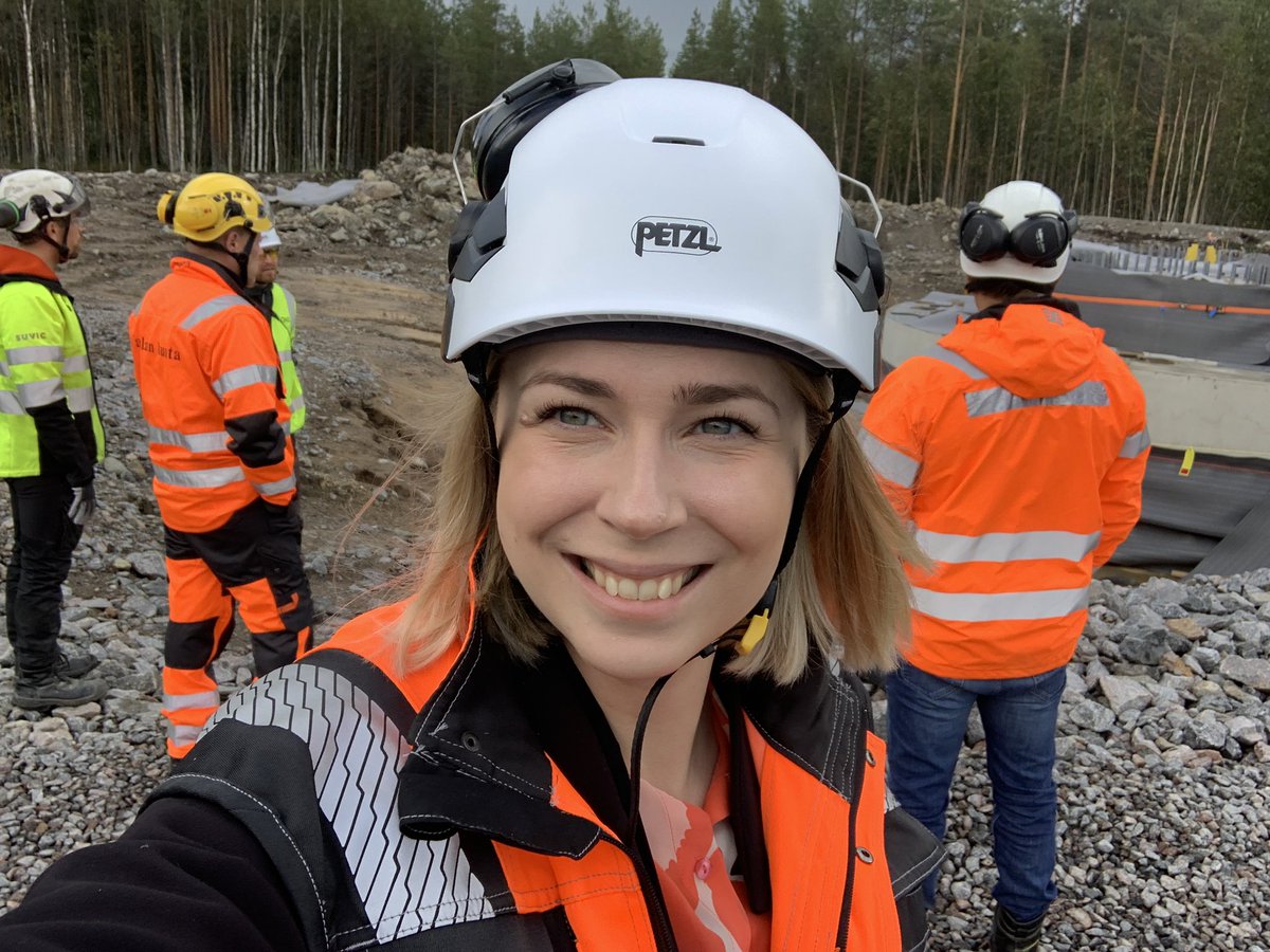 MiiraRaiskila's tweet photo. Kävin tänään #Vaala’n nousevan ensimmäisen tuulivoimapuiston, 24 myllyä käsittävän Metsälamminkankaan työmaalla. 🌬⚡️ Puiston on määrä olla tuotannossa jouluna 2021. Olipa vakuuttavaa tekemistä tärkeän asian ympärillä! @hiilineutraali #tuulivoima #uusiutuvaenergia #OX2 #SuvicOy https://t.co/lqCa7QKkGj