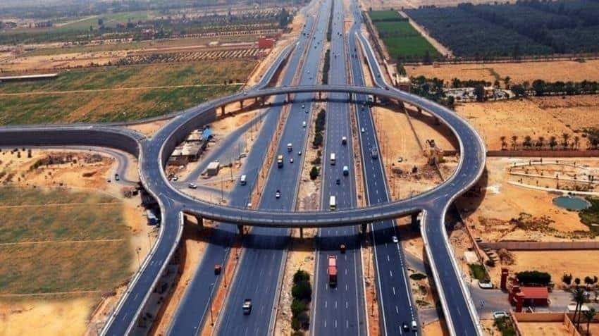 AfricaFactsZone's tweet photo. In 2014, Egypt was 128th in the world in the Road Quality Index. In just 6 years, Egypt had moved 90 places up to have the 28th best roads in the world. https://t.co/Af1kVWsvNj