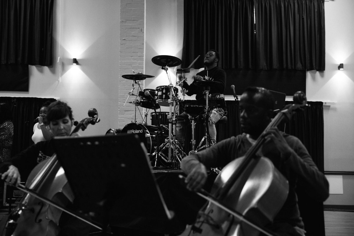 Ellie Goulding tweet media