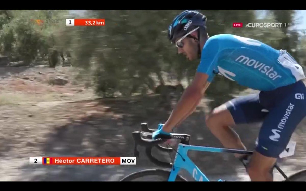 - No hay huevos a ponerle la bandera de Andorra al de Albacete.
- ¿Qué no? Sujétame el cubata ¡Me cago en sos!