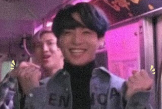 jungkook in ᵗⁱⁿʸ: a devastating thread—