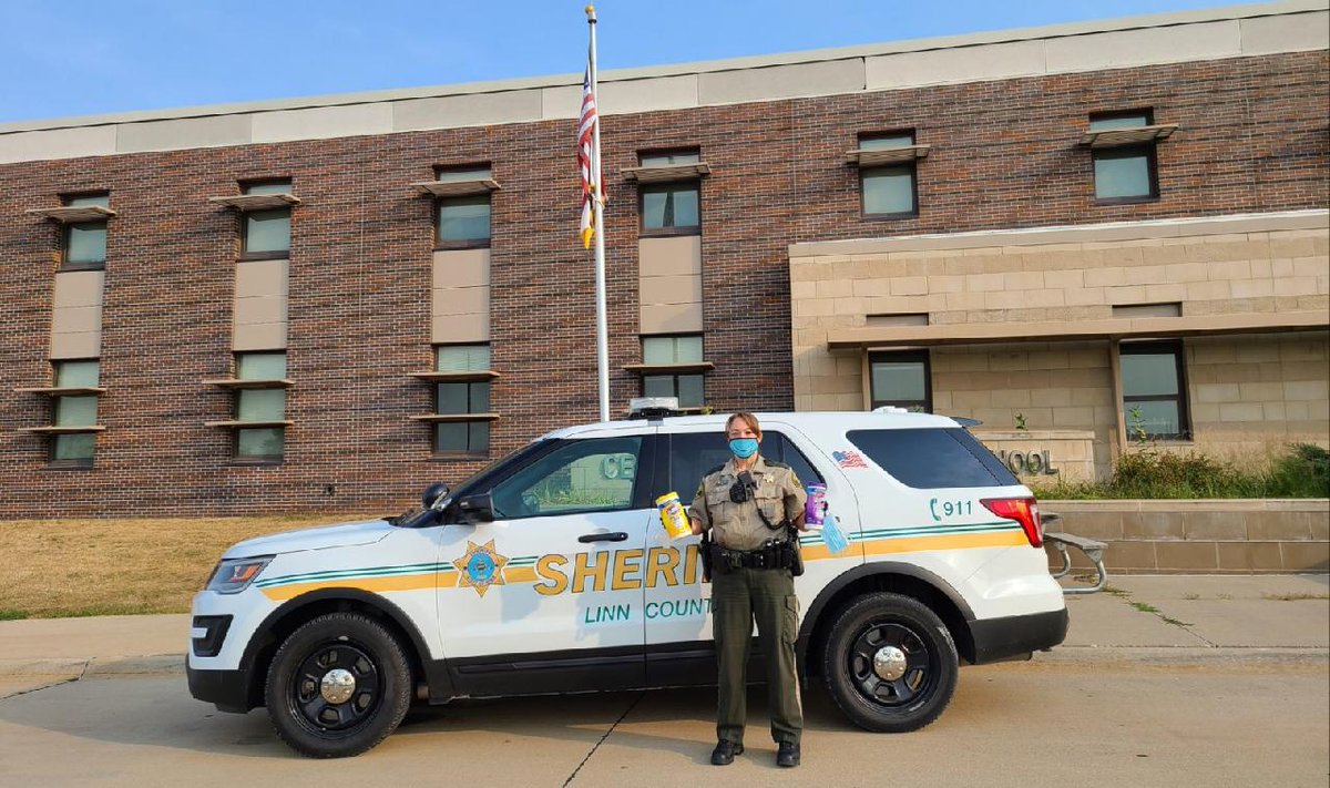 LinnCountySheriff (@linniasheriff) on Twitter photo SRO/Deputy Kellie Hughes is ever-prepared and always smiling (as you can tell even when she's wearing her face mask) as <a href="/CPUSchools/">CPU Schools</a> was the first Linn County school district to start classes today. Let's do this and make this a safe school year! SRO/Deputy Kellie Hughes is ever-prepared and always smiling (as you can tell even when she's wearing her face mask) as <a href="/CPUSchools/">CPU Schools</a> was the first Linn County school district to start classes today. Let's do this and make this a safe school year!