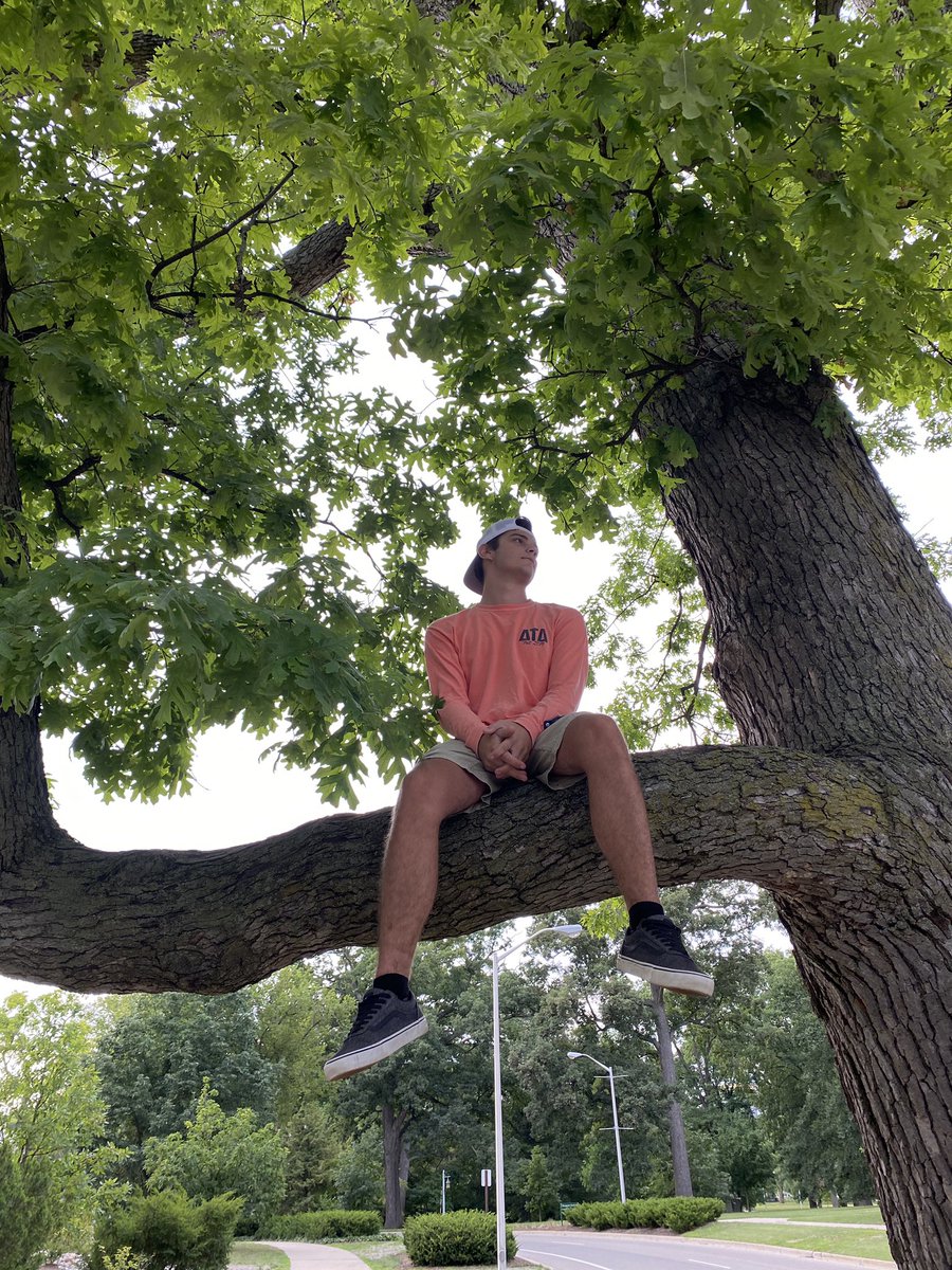 ketteringdelts's tweet photo. Bid Acceptor Shout out: Brennon Slick-Robinson, Mechanical Engineer. Some hobbies I enjoy are Eating food, playing Baseball and Video Games. My Future Goal is to be able to Design Airplanes. https://t.co/H4H1IIckEH