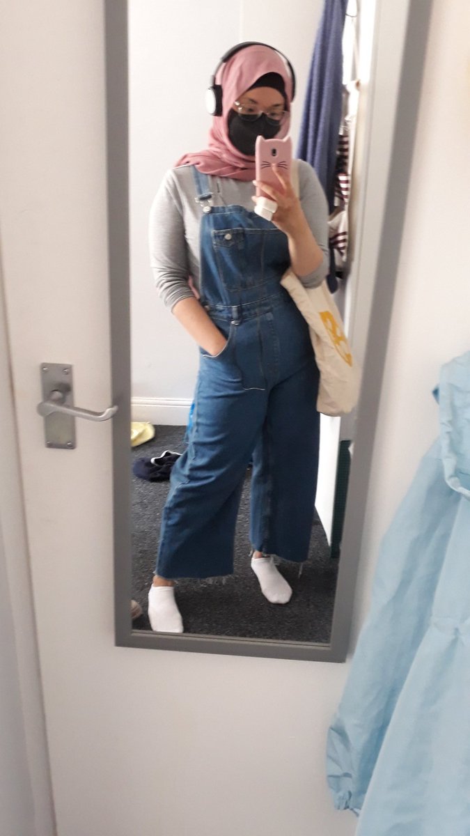 I dont know why i was terrified to wear dungarees back in malaysia but i bought two on the week i took this photo lmao