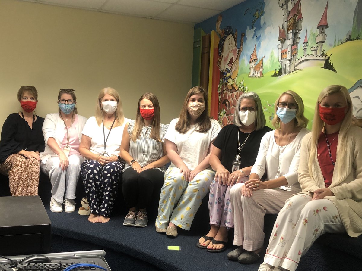 rgrahamal's tweet photo. @columbiaeschool on Mixed Up Monday #businesstoppjbottom #cesastros #InThisTogether @MrsPinegar @KimPrat37052115 @jamie_eckert @TeachtoLearn04 @Macbayloraa @elemwtelizabeth https://t.co/i0JdrTHutk