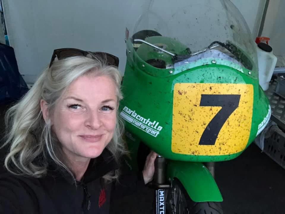 It would have been the #ClassicTT and I’m missing it and this beaut of a machine & it’s owners the Beuggers so much! Expect lots more throwback photos on my Instagram #mariacostellombe #paton #beuggerracingteam #isleofmanttcourse #classicttraces #isleofman #thistimelastyear