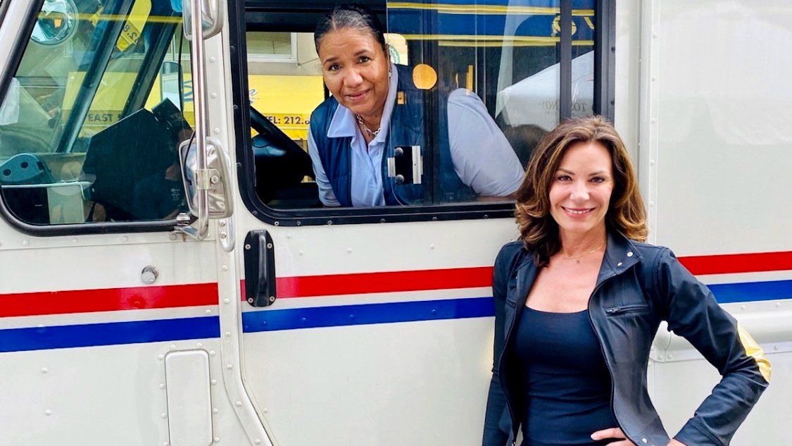 CountessLuann's tweet photo. #SupportUSPS 📬💪 #EssentialWorkers  ❤️ https://t.co/pSY1FZu7ex
