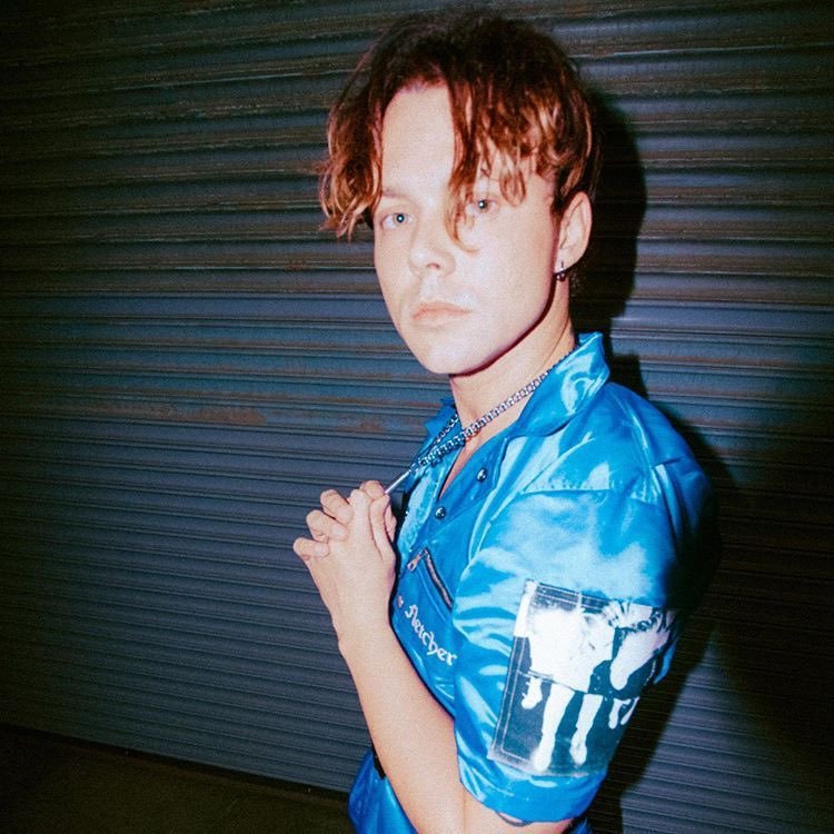 Ashton believes  #blueteam is superior