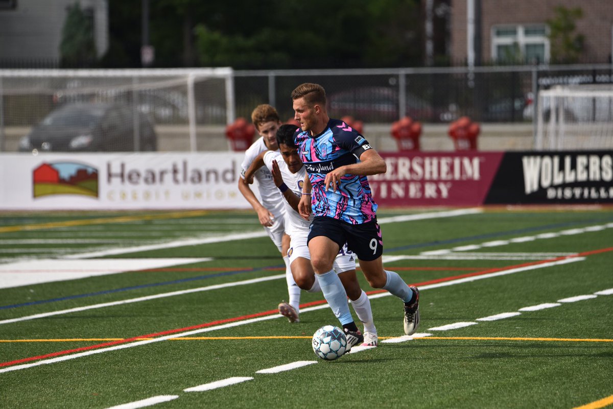 Wojtek Wojcik (@woj_woj) on Twitter photo Win ☑️
3 Points ☑️
Climbing The League Table ☑️
<a href="/ForwardMSNFC/">Forward Madison FC</a> #mondaymotivation #vamoseqipo #lafamilia Win ☑️
3 Points ☑️
Climbing The League Table ☑️
<a href="/ForwardMSNFC/">Forward Madison FC</a> #mondaymotivation #vamoseqipo #lafamilia