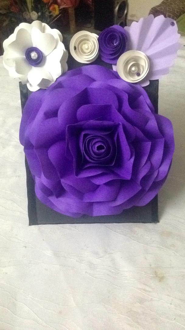 ByKymi's tweet photo. S'attacher à l'essentiel et avancer, quels que soient les obstacles. 🌺🌺🌺 Semaine Fructueuse à tous 🌼 #paperflowerdecoration #decolover #creative #handmade https://t.co/6MNfiLMIeU