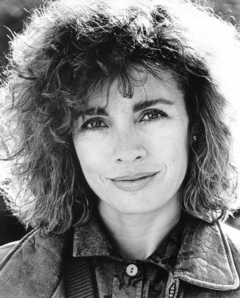 Happy Birthday to Anne Archer who turns 73 today! 