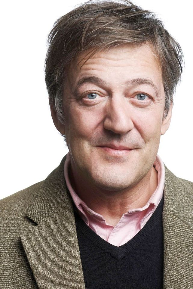 Happy Birthday to Stephen Fry who turns 63 today! 