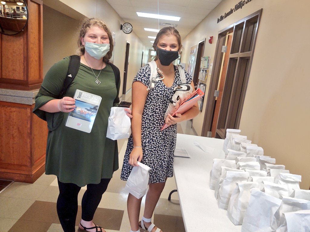 ChrisLWhaley's tweet image. #WelcomeBackWeek @RoaneState Morgan County Campus #StudentsFirst #StudyEngageServe