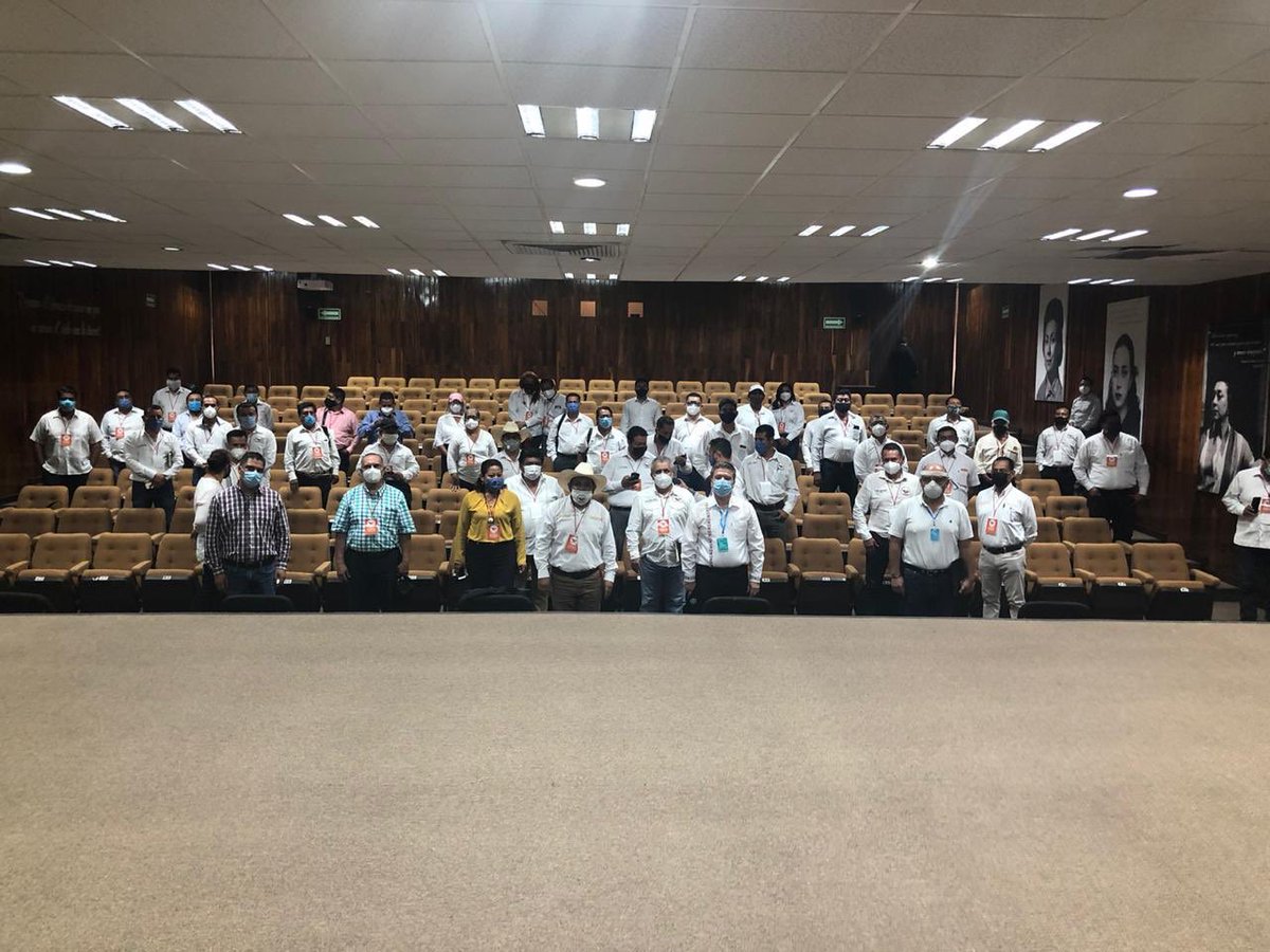 confenacam's tweet photo. CONFENACAM || Reunión en Palacio de Gobierno del Estado de Chiapas.

El día viernes 21 de agosto del presente fue recibido nuestro Presidente Nacional Ing Esquivel por el Lic Ismael Brito Secretario de Gobierno con la estructura de la Familia #CONFENACAM Chiapas. https://t.co/2miBVQAQKG