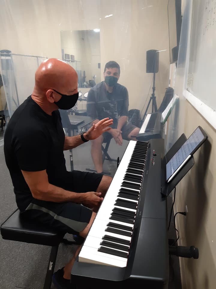 nwmusicacademy's tweet image. Jay is enjoying his in person piano lesson with his Instructor Brian
#pianolessons #adultpianolessons #musiclessonsforadults #newwindsormusicacademy