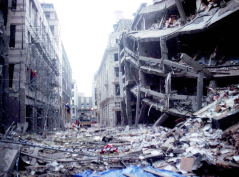 If Aussie reporter Joe Vialls was right that a “clean” underground MICRO-NUKE caused 2005 Beirut explosion, was he was also right that MICRO-NUKES blasted Central London TWICE - Baltic Exchange 1992 & Bishopsgate 1993? What about 1996 Docklands & 1996 Manchester blasts?Thread1/