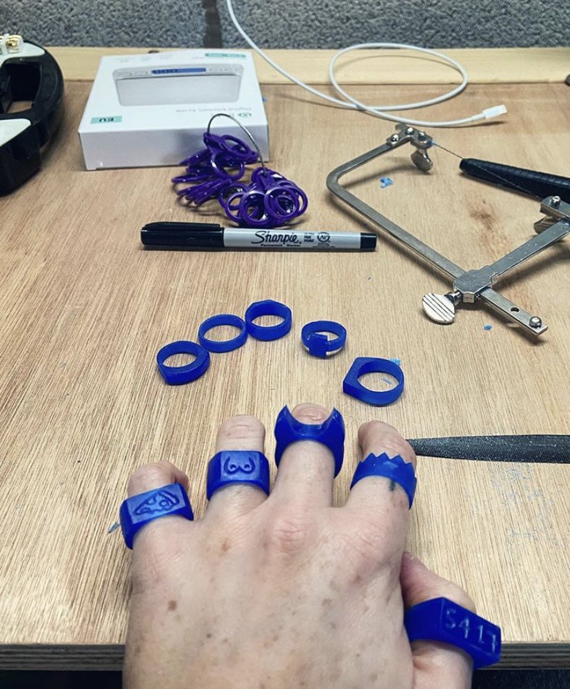 LostBoyBling's tweet photo. Lost wax carving soothes my brain! Canβt wait to see all these babies in #925sterlingsilver tomorrow π€
.
.
#LostBoyJewellery #bespokeringdesign #customringdesign #customringsuk #signetring #925sterlingsilver #jewellerydesign #jewellerydesigner #jewelrydesigner https://t.co/dVZHPBDsgy