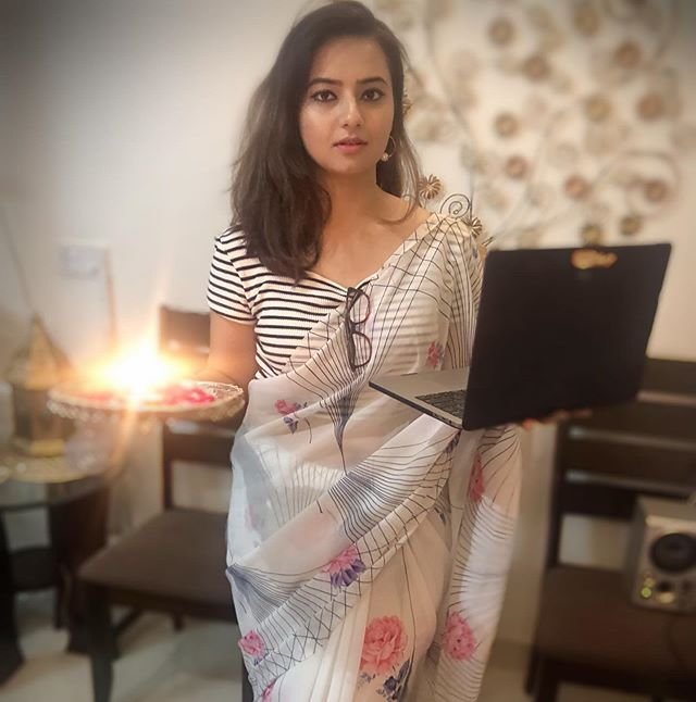 EgNSI3-VAAAZe60?format=png&name=small