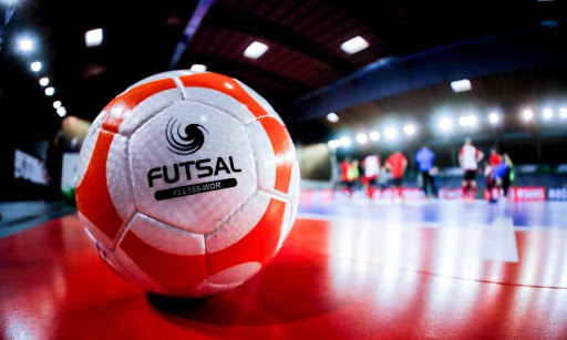 No siempre es fútbol, también hay un bello deporte llamado Futsal.
Proyecto que se va armando de a poco para introducir, dar a conocer, un poquito de lo que es este deporte y su historia.
noesfutbolesfutsal.wordpress.com