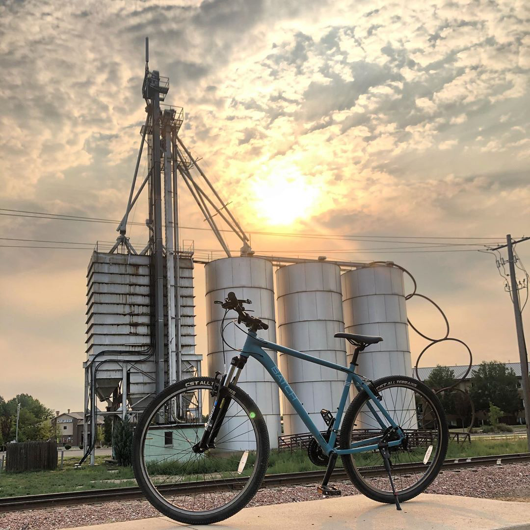 BatchBicycles's tweet image. Early morning rides are the best way to get your week started #nofilter #TGIF #batchbicycles 
 📸 : @brettlphoto