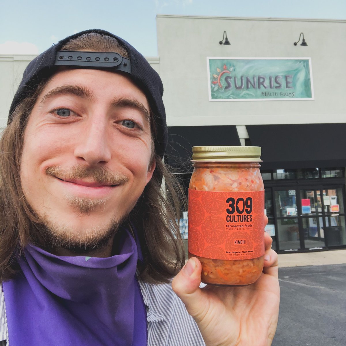JoEzIcH's tweet photo. My lil baby’s growing 🧡

309 Cultures moved into its 6th, 7th, 8th &amp; 9th store today 💚

To anyone who has bought a jar, posted about 309 Cultures, told a friend or anything to help, I LOVE YOU 💜

This business means the world to me &amp; y’all are making my dreams come true 🧡💜💚 https://t.co/WesArlPWDw