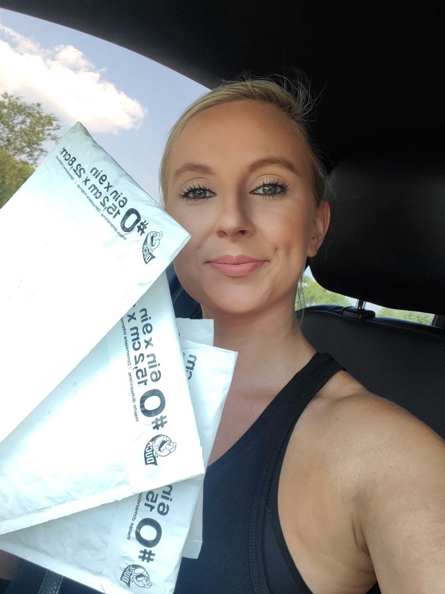 tinkerbrit89's tweet photo. Just put some samples of some of our amazing products in the mail!! If you need to be color matched and would like some samplrs, hit me up!! #MakeupAddict #makeupsamples #MondayMorning #farmasius #MotivationMonday #Farmasi #mondaythoughts https://t.co/zcJmfCFYU0