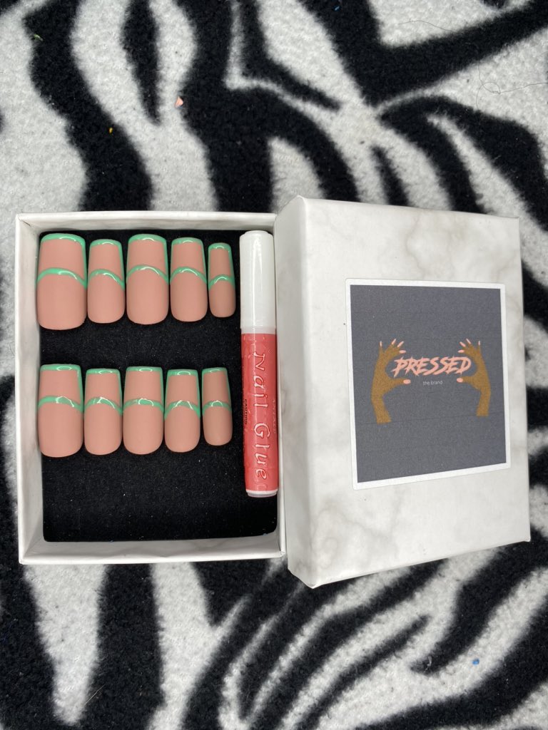 pressedthebrand's tweet photo. a couple of my favs 😍 what’s yours? https://t.co/IFWqwecuAI