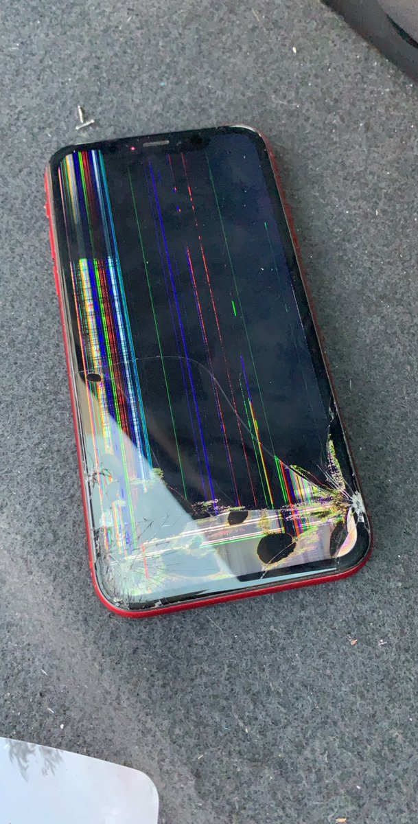 SouChez's tweet image. Réparation de tous les iphones 🙌