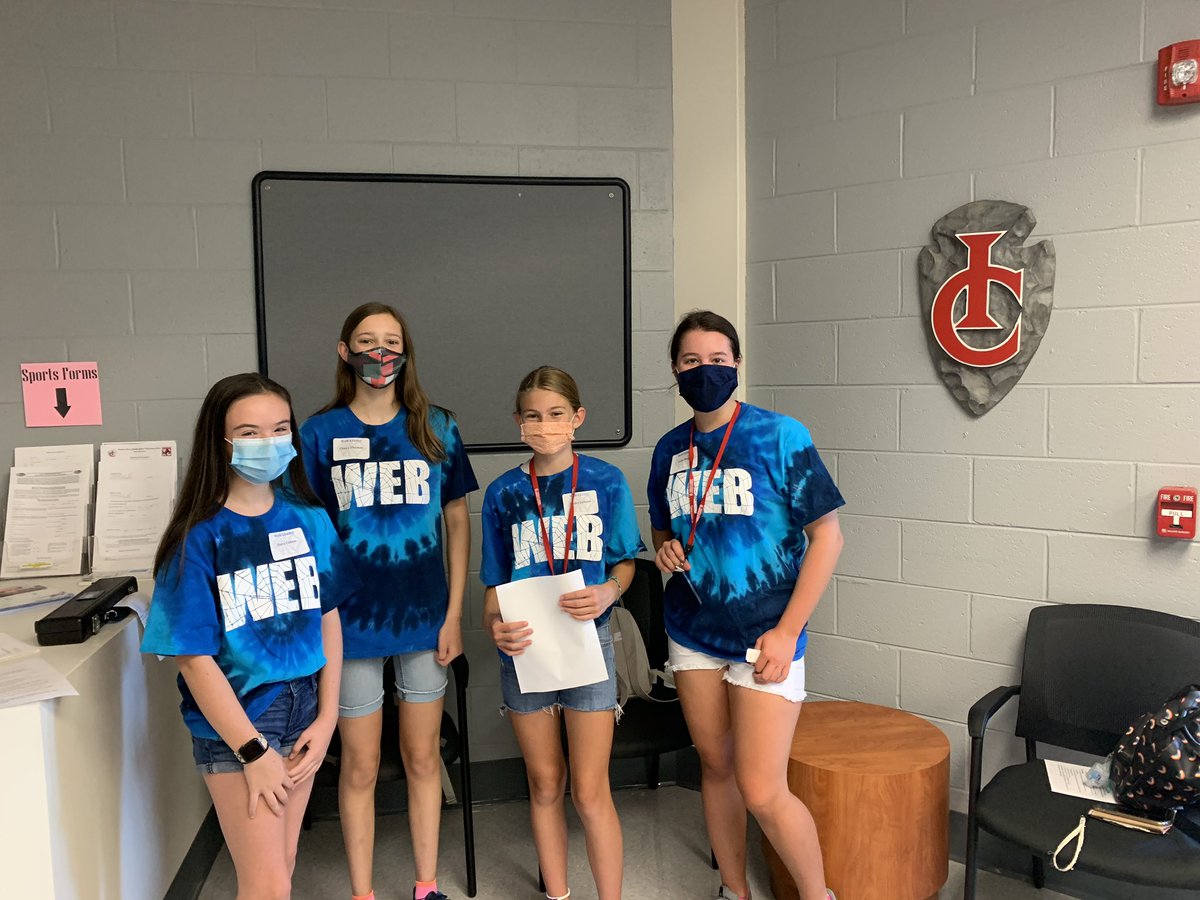 JenWevodau's tweet photo. Our awesome WEB leaders took time today to introduce some of our incoming 6th graders with a tour of the building. So different this year, but it was so good to see kids! @SASD_IC @IndianValley_EF @BoomerangPrjct @kmccoy_sasd @jmmiller_sasd https://t.co/3iPC47Z6P9