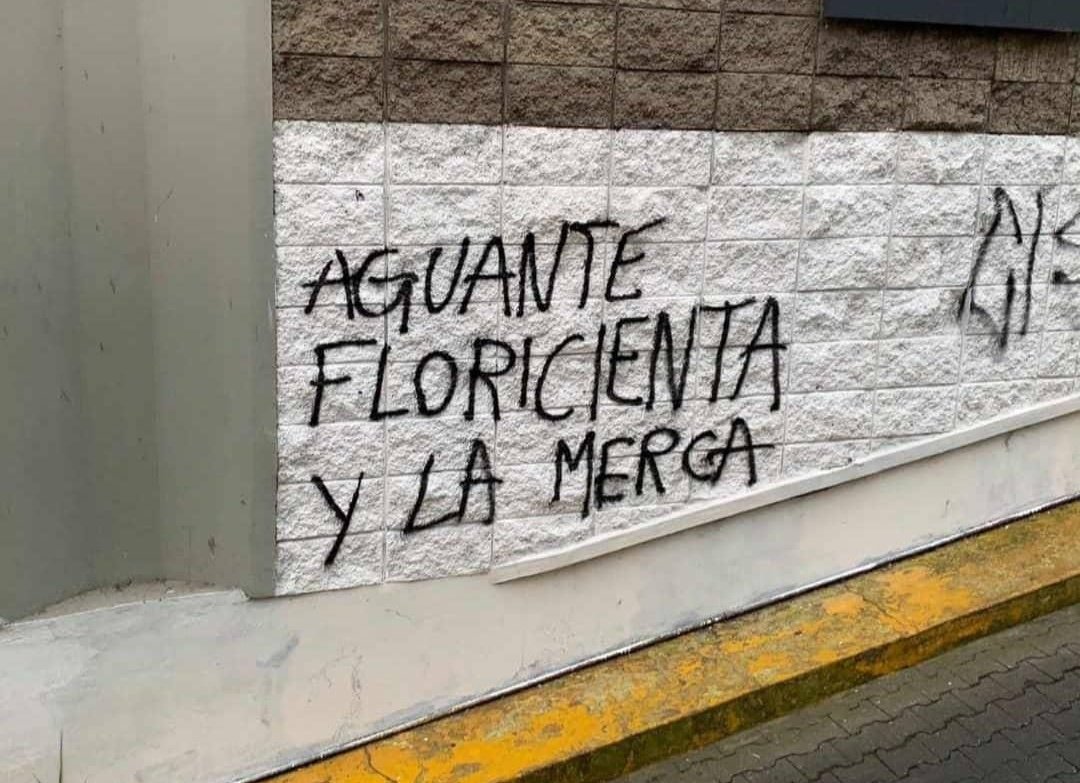 eiIisharry's tweet photo. FLORICIENTA COMENZÓ CON 16 Y TERMINÓ CON 14 PUNTOS DE RATING https://t.co/hlt78vbO2Q