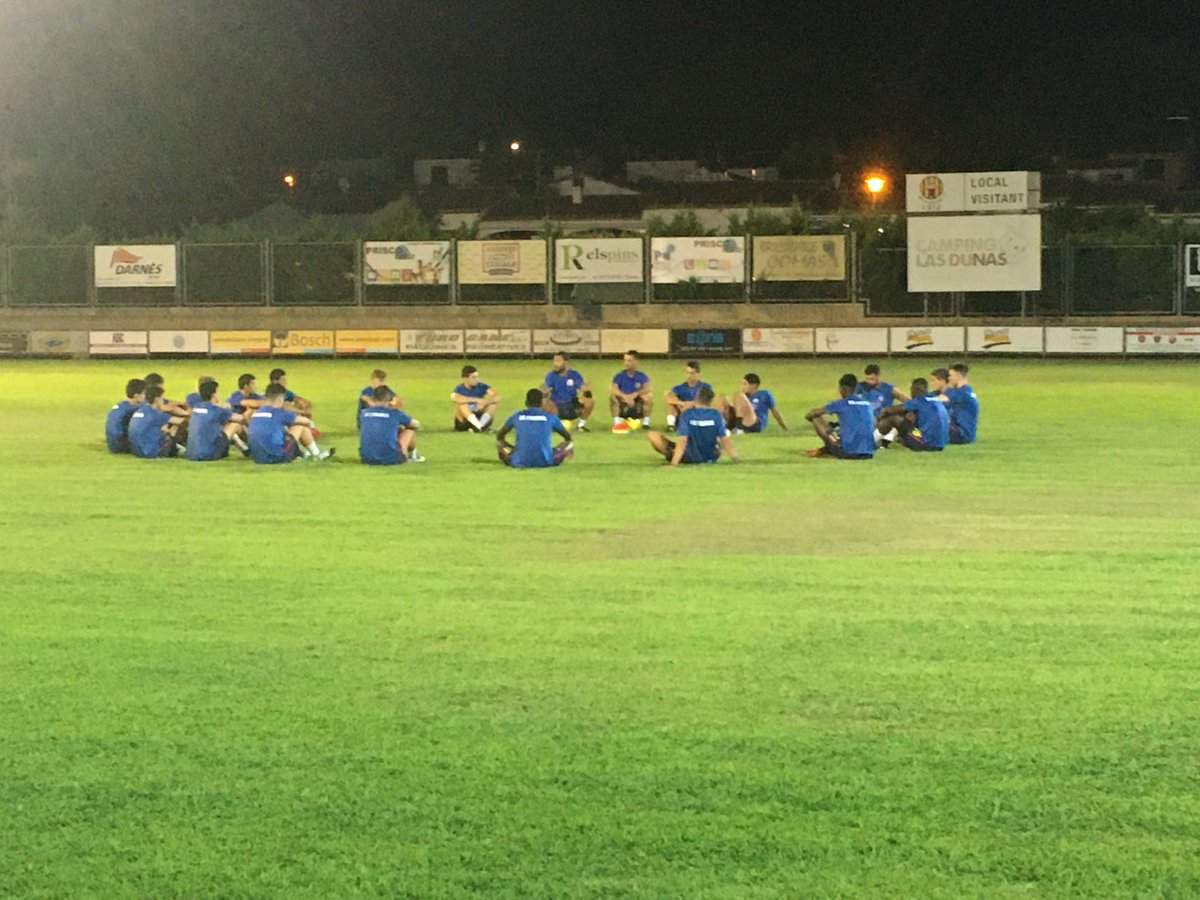 FCLESCALA's tweet photo. Comença la pretemporada ! https://t.co/gwGKG9JKOQ