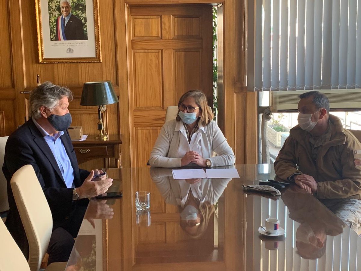 @alcaldesoto reunido con Intendenta de O’Higgins, <a href="/Rebecacofrec/">Rebeca Cofré</a>, General de Zona, Jorge Jaque y autoridades de salud, para revisar alcances de cifras y evolución de contagios en la fase 2 en #Rancagua. Acciones de fiscalización y tomas de PCR. #RancaguaNoBajaLosBrazos