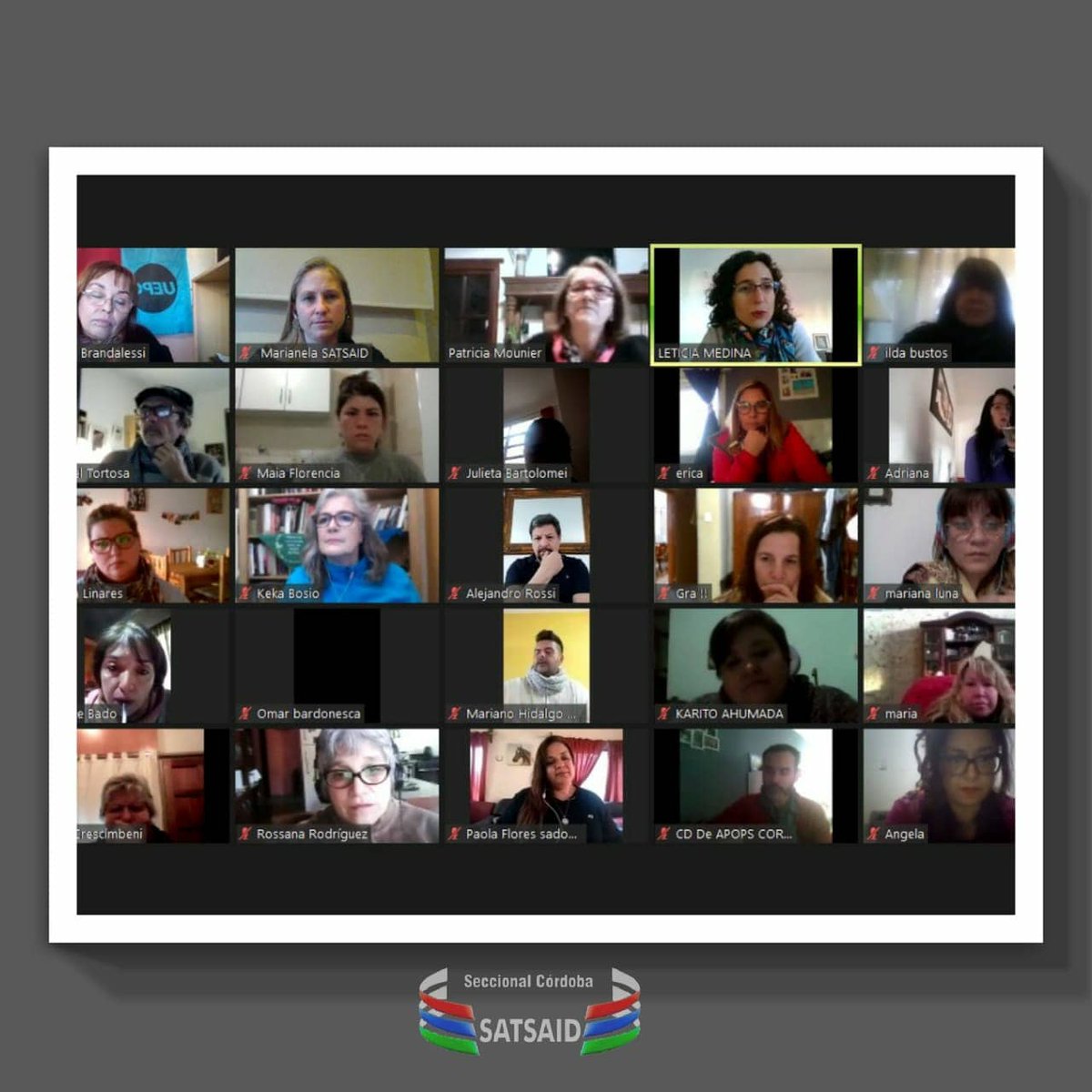 SATSAIDcordoba's tweet photo. #SATSAIDCba participó de la multitudinaria charla vía zoom acerca de la Ley de Teletrabajo parte del ciclo "Pandemia, solidaridad y derechos humanos" organizado por la @MesaDeTrabajoPorLosDDHHDeCórdoba el pasado jueves 20 de agosto.
#LeyDeTeletrabajo 👩🏾💻👨🏽💻👩💻
#UnGremioQueDebate 🗣 https://t.co/wGPLrKW7Dh