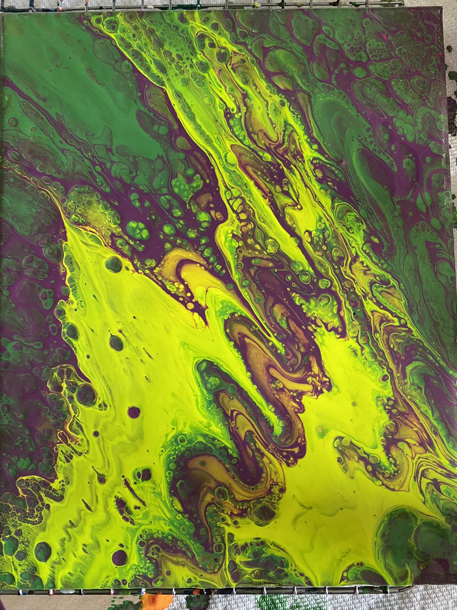 Recent painting #fluidart #artistsoninstagram #contemporaryart #acrylicpourart #fluidartist #artoftheday #fluidpainting #abstract #artforsale #instaart #acrylicpainting #pouringcells #abstractart #fluidpour #paintpour #handmade #abstractpainting #paintingoftheday #art