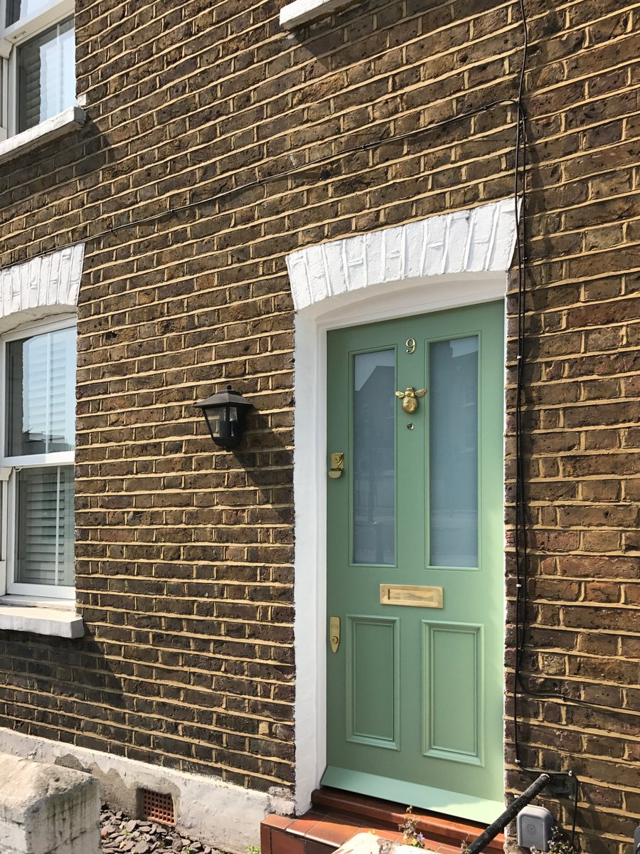 info_front's tweet photo. The Pale Green Victorian Front Door....

#frontdoors #bespokefrontdoors #bespokedoors #doors #frontdoor #door #londondoor #frontdoorlondon #londonfrontdoor #accoya

https://t.co/fuLIJb5tG9 https://t.co/IhIOV2a0Fw
