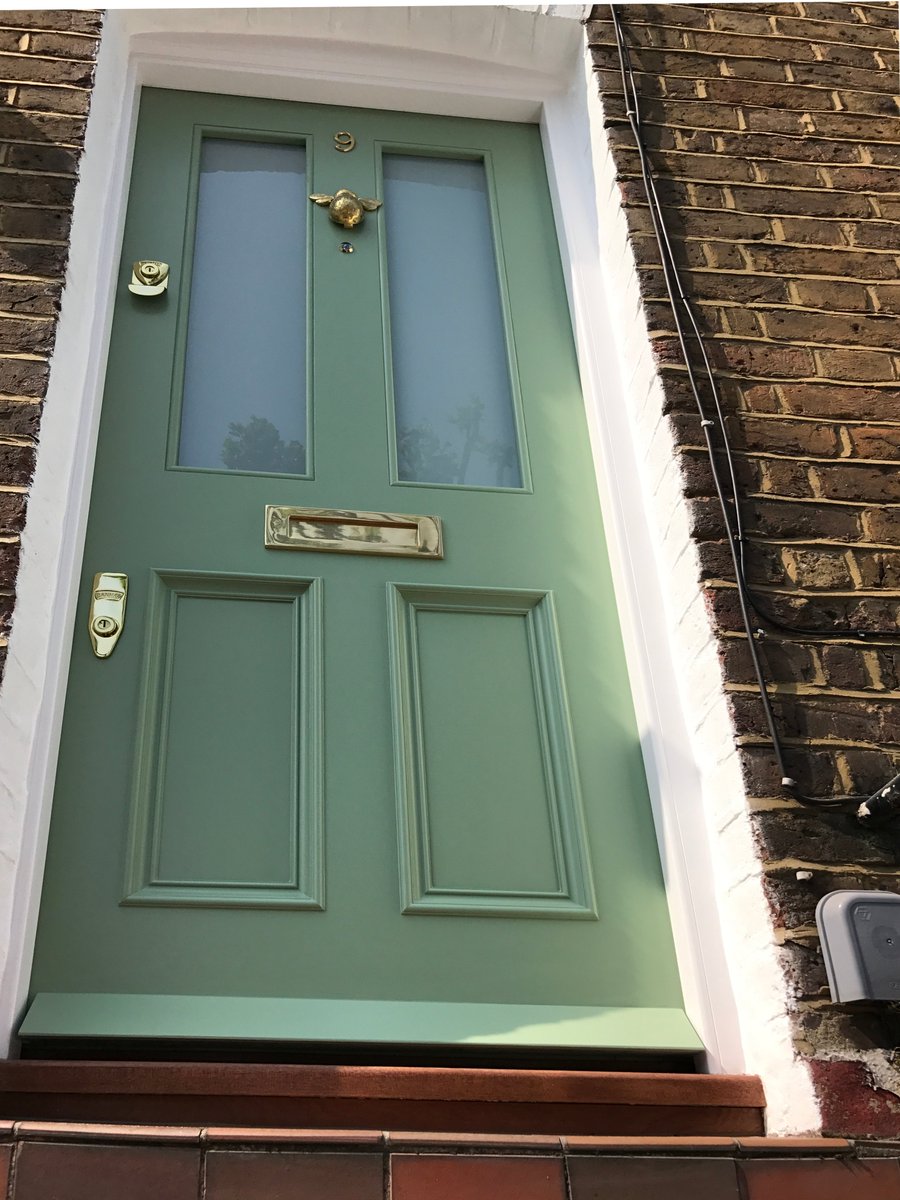 info_front's tweet photo. The Pale Green Victorian Front Door....

#frontdoors #bespokefrontdoors #bespokedoors #doors #frontdoor #door #londondoor #frontdoorlondon #londonfrontdoor #accoya

https://t.co/fuLIJb5tG9 https://t.co/IhIOV2a0Fw