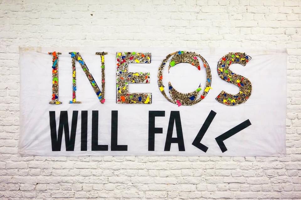 ‘Be creative with plastic’ that’s the first challenge of <a href="/portofantwerp/">Chinnu Chinnu</a>. In the meanwhile they are allowing ‘project one’ of Ineos in the harbour of Antwerp. A factory that will produce plastic nurdles. Let’s tackle the problem by the source! #portcleanup #ineoswillfall