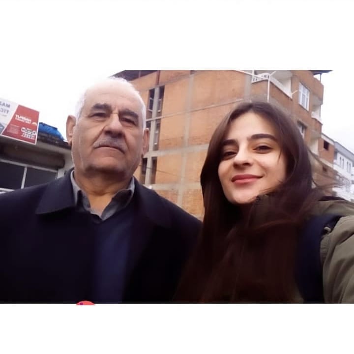 Kırılırmış kol ve kanat..