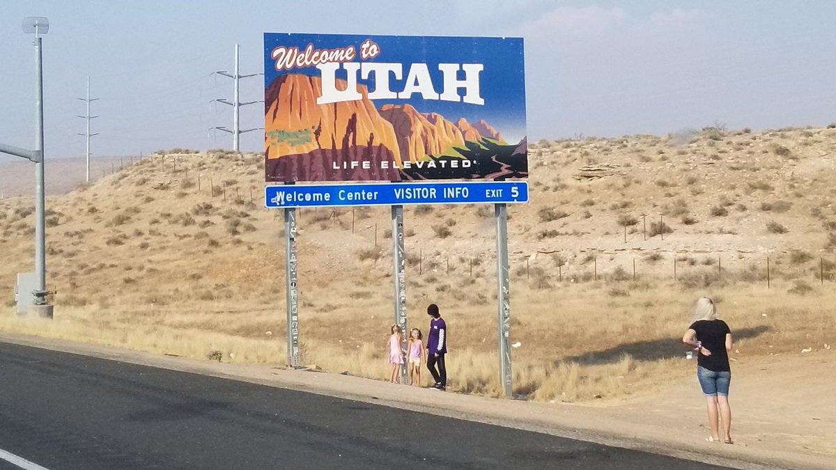 My little Utah weekend thread.Starts with a random family and the Utah sign.