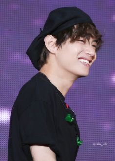 taehyung’s curly hair — a thread