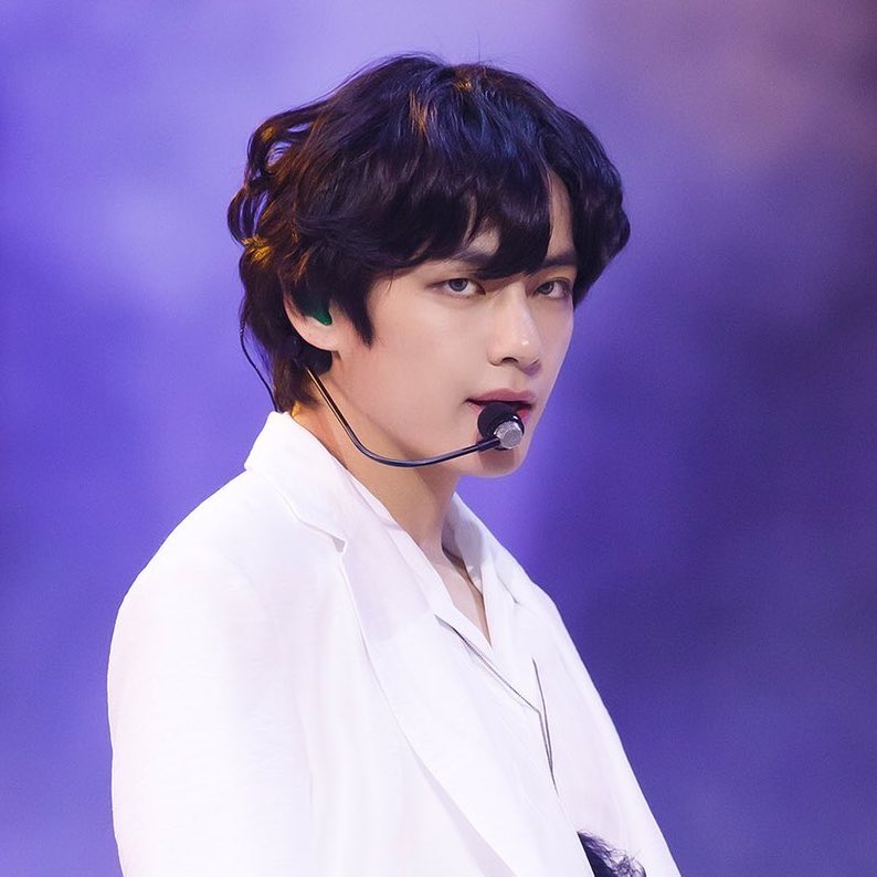 taehyung’s curly hair — a thread