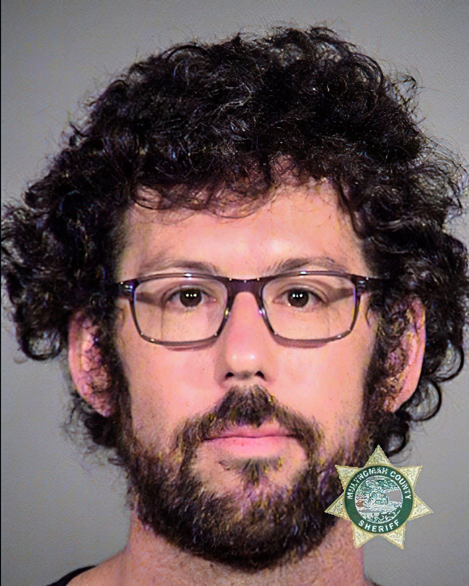 These 2 were arrested at the  #antifa riot in Portland. They were both quickly released without bail.Matthew Seth Cleinman, 36, charged w/multiple criminal offenses.  http://archive.vn/vw1Zo April Lynn Epperson, 36, charged w/multiple criminal offenses.  http://archive.vn/tjean 