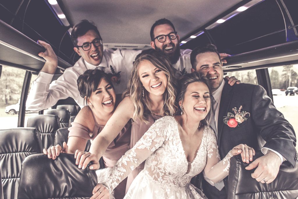 FirstClassTours's tweet image. Love is in the air! We have wonderful solutions for wedding groups that are doing things a bit different this year! #FirstClass #LetsGoTogether #CovidWedding ❤️💒🚍