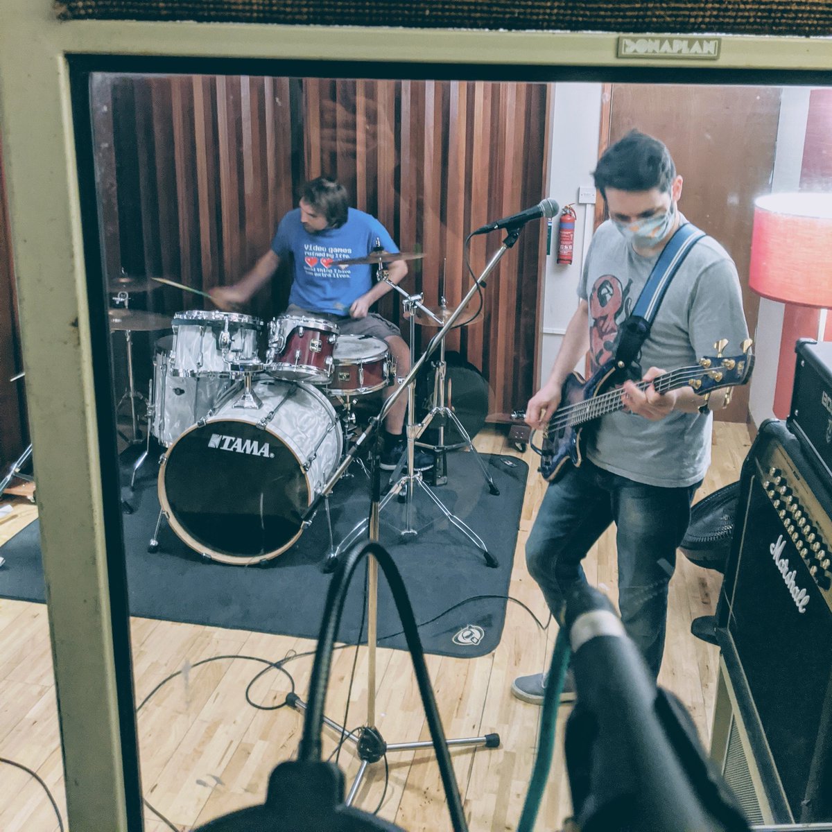 Elephant Takedown (@e_takedown_band) on Twitter photo Introducing Simon on drums, and <a href="/alexjwhite/">Alex white</a>.cb on bass
#elephanttakedown #newmusic #altrock #rock #record #studio #recordingstudio #independentartists #band #musicproduction #guitar #bass #drums #microphone #vocalist #musicindustry #songwriters #guitarist #bassist #drummer Introducing Simon on drums, and <a href="/alexjwhite/">Alex white</a>.cb on bass
#elephanttakedown #newmusic #altrock #rock #record #studio #recordingstudio #independentartists #band #musicproduction #guitar #bass #drums #microphone #vocalist #musicindustry #songwriters #guitarist #bassist #drummer