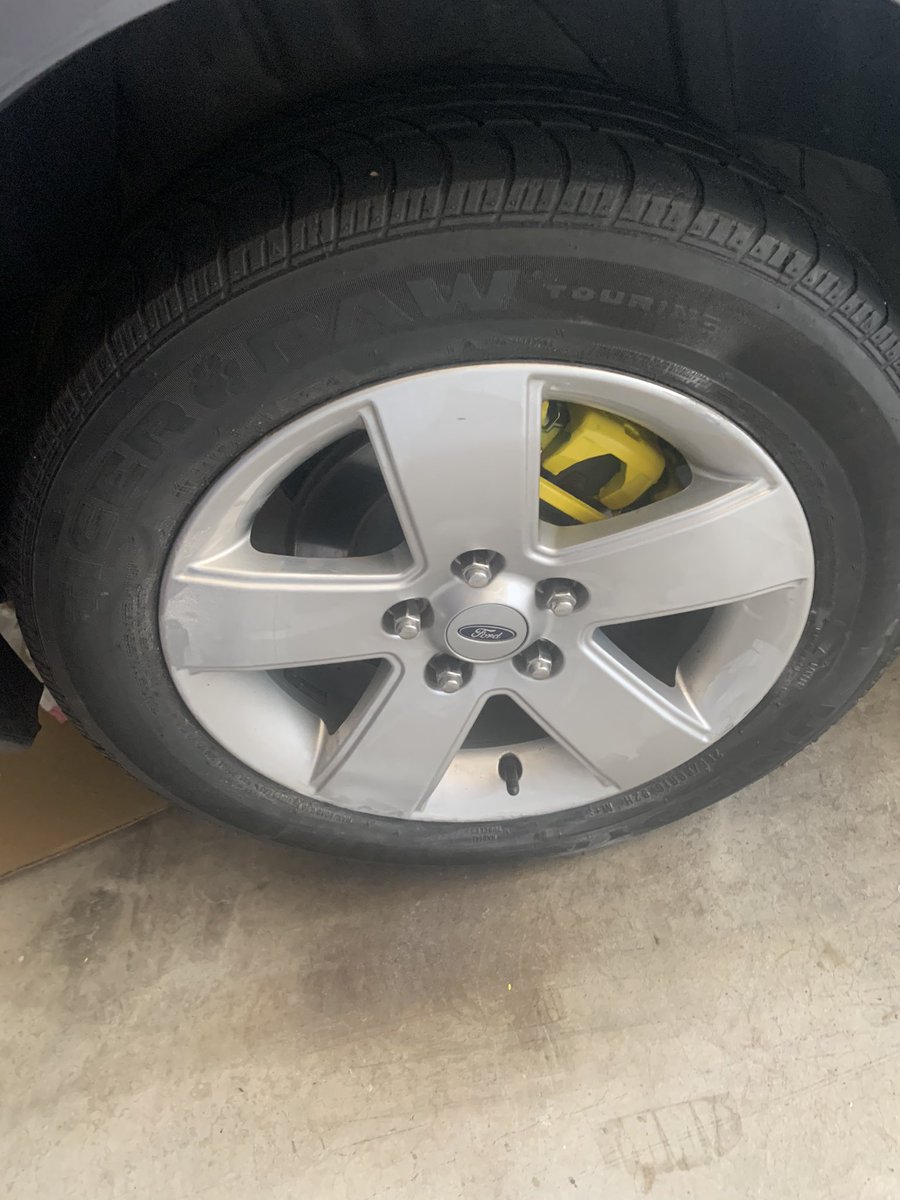 TUX_Detailing's tweet photo. Love this color....... who’s next✅ 🌕

314-560-5417
https://t.co/fqNzZIO7Vz

#moblie #Detailingaddicts #detailersden #foamcannon #coating #luxurycare #autodetailing #carsofinstagram #windowtint #liquidwraps #carlovers #marinedetailing #carsandcoffee #mobileoffice #carshow https://t.co/TQn384yJej