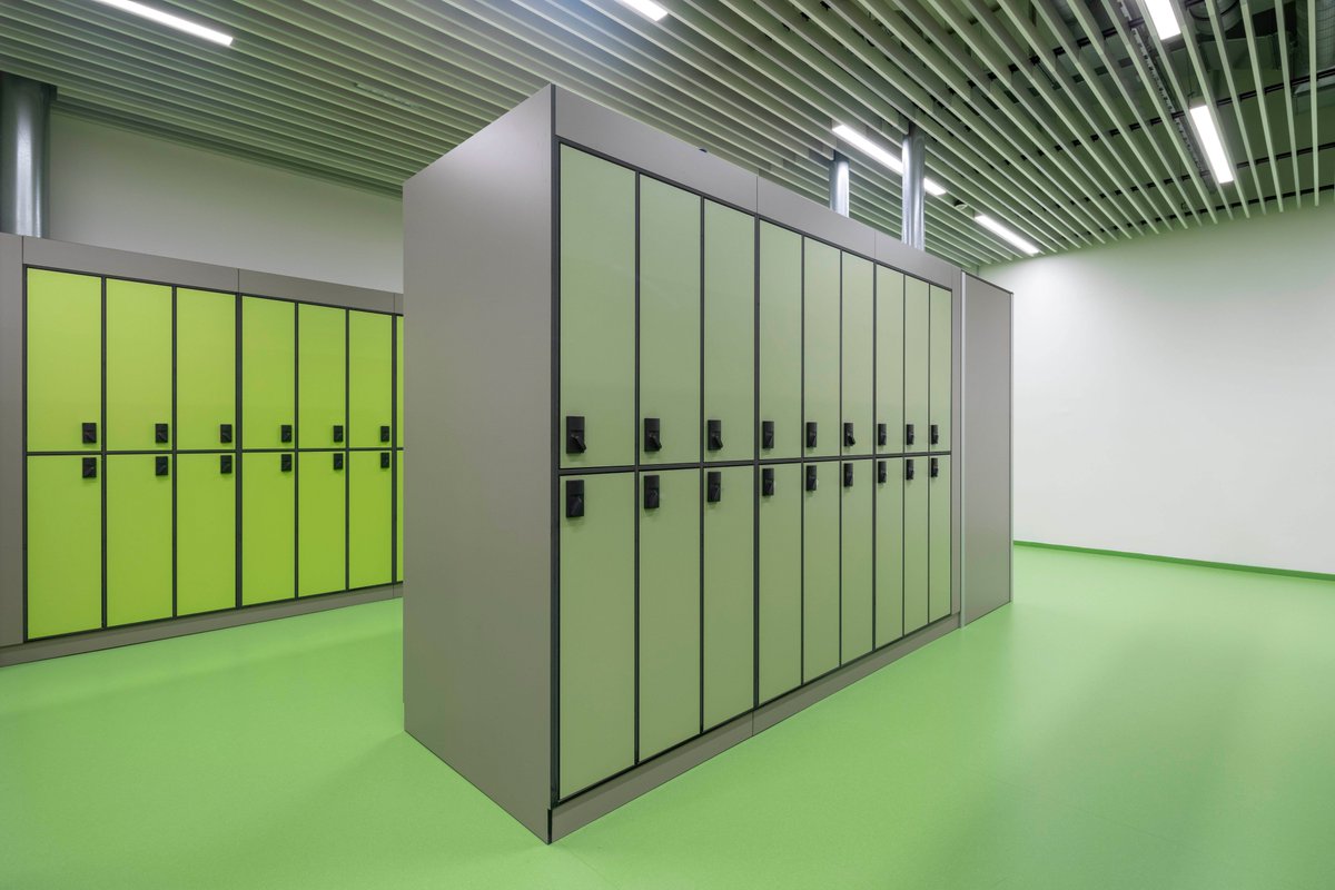 Fundermax_LA's tweet image. Non porous and easy to clean; solvent, impact and scratch resistant; moisture resistant; and available in a wide range of colors. Max Compact Interior is perfect for areas such as locker rooms.
About Max Interior 👉bit.ly/2FQLKYZ
#fundermax #design #forpeoplewhocreate